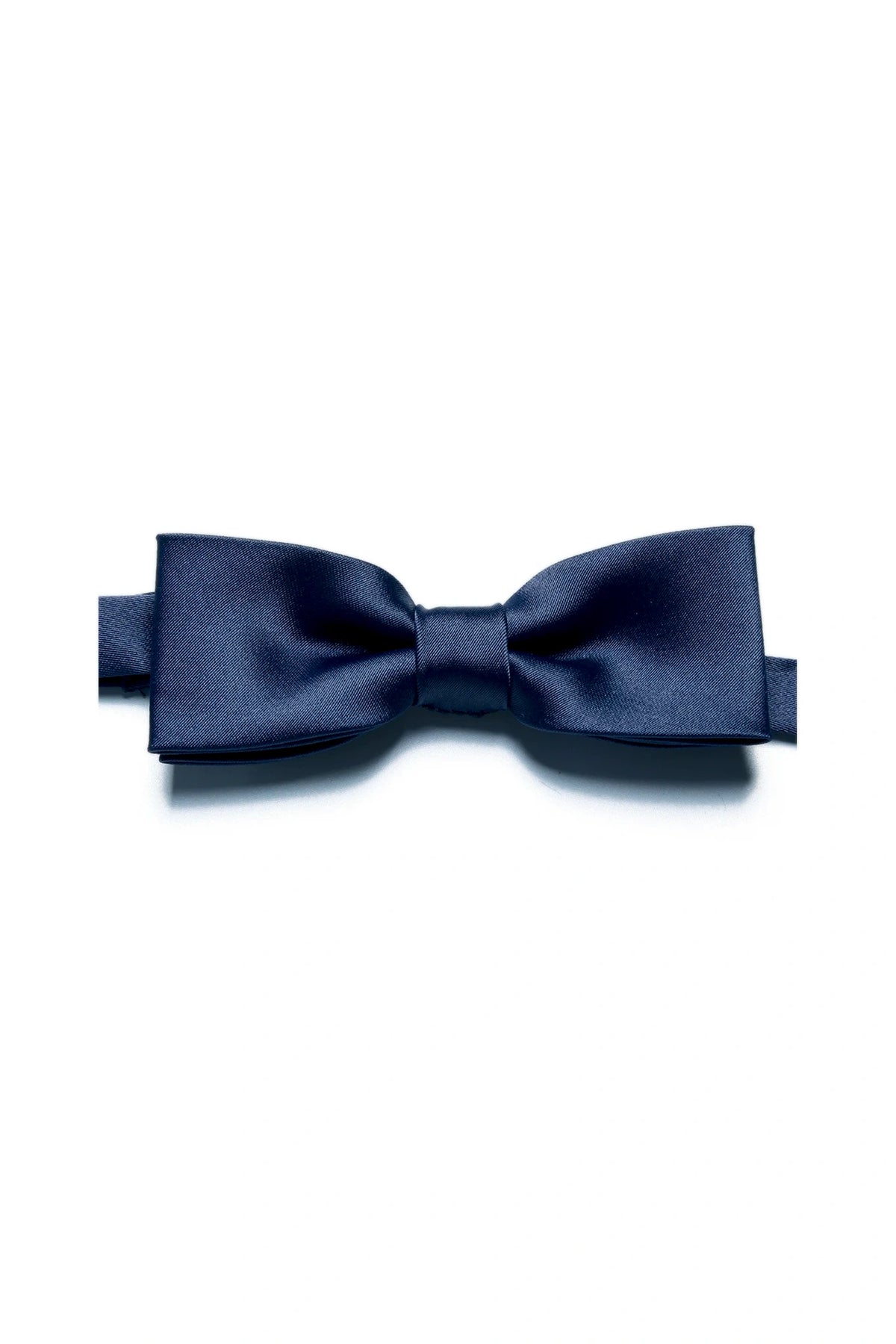 Gravata borboleta masculina de cetim azul-marinho