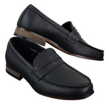 Mocassins masculinos de couro nobuck, estilo vintage retrô clássico.