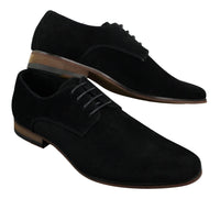 Sapatos masculinos casuais elegantes em camurça nobuck, nas cores azul marinho, marrom e preto.