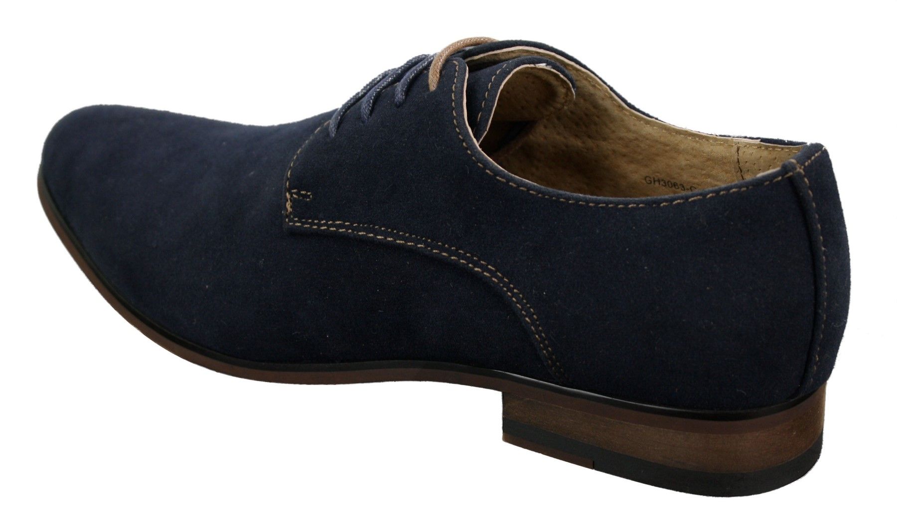 Sapatos masculinos casuais elegantes em camurça nobuck, nas cores azul marinho, marrom e preto.