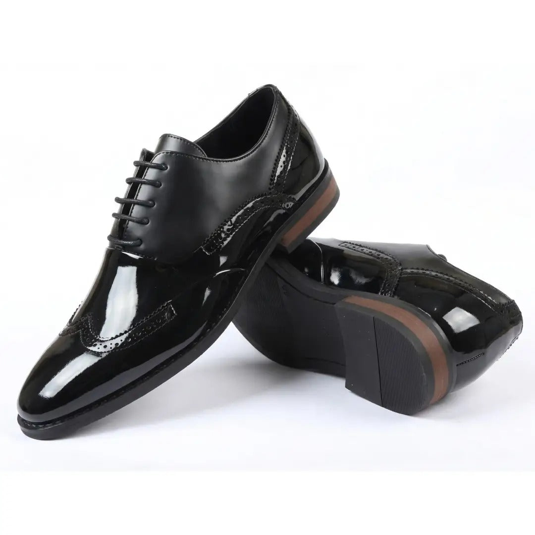 Sapatos Oxford Wingtip Masculinos em Couro PU Envernizado