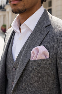 Lenço de bolso masculino em tweed rosa com mistura de lã.