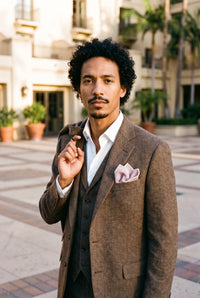 Lenço de bolso masculino em tweed rosa com mistura de lã.