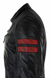Jaqueta bomber masculina preta em couro legítimo com listras vermelhas, acolchoada, corte slim, estilo casual.