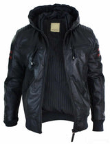Jaqueta Bomber Masculina Preta com Capuz, em Couro Legítimo, Listras Vermelhas, Acolchoada, Corte Slim e Casual.