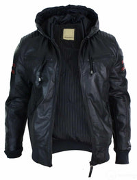 Jaqueta Bomber Masculina Preta com Capuz, em Couro Legítimo, Listras Vermelhas, Acolchoada, Corte Slim e Casual.