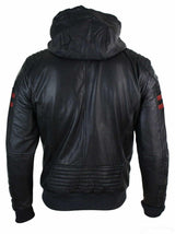 Jaqueta Bomber Masculina Preta com Capuz, em Couro Legítimo, Listras Vermelhas, Acolchoada, Corte Slim e Casual.