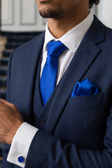 Conjunto de gravata azul royal masculina