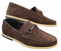 Sapatos masculinos de condução estilo mocassim com fivela e detalhe de bridão, estilo retrô, elegantes e casuais, em camurça.