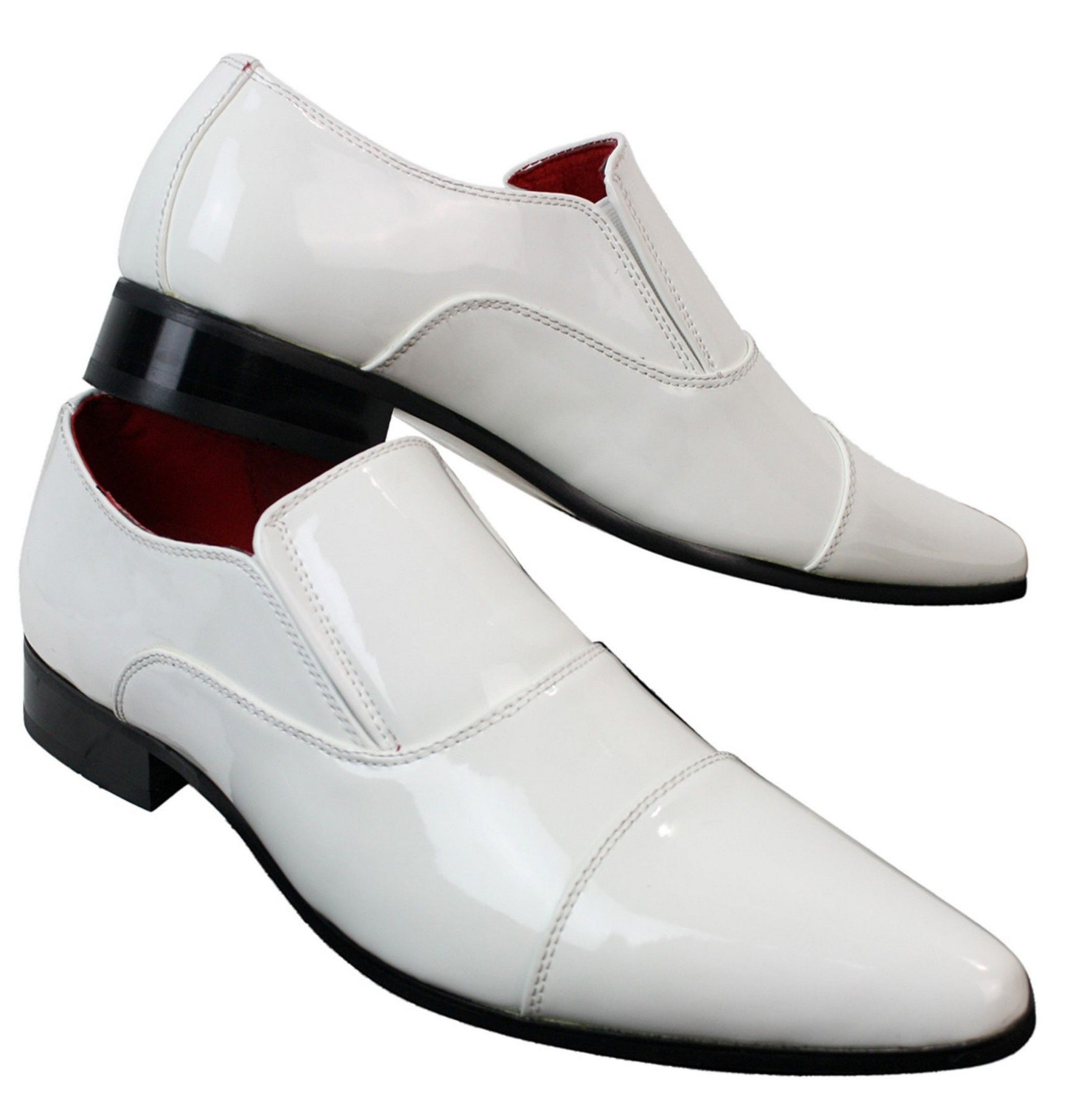 Sapatos sociais masculinos elegantes, brancos, de verniz brilhante, com forro de couro italiano.
