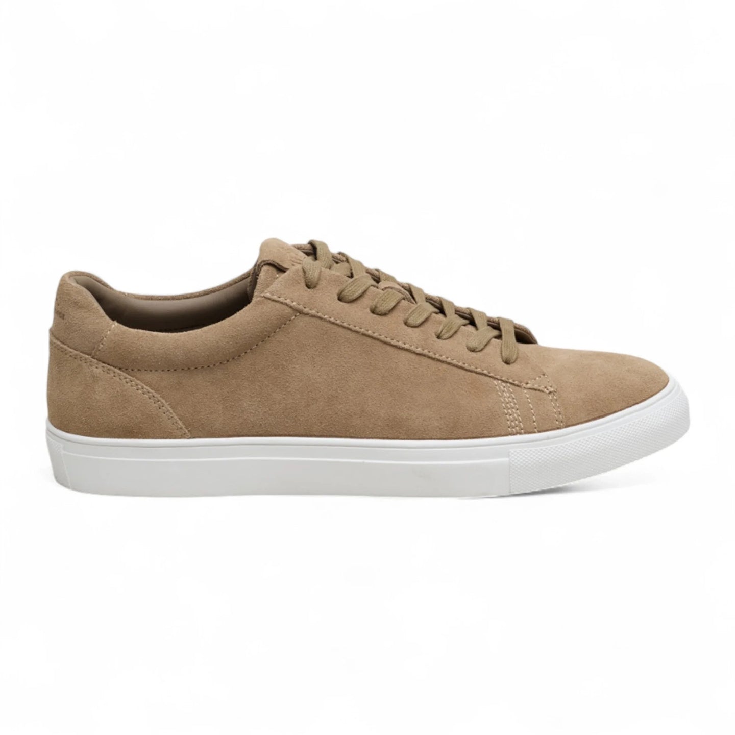 Tênis casual masculino de camurça cinza-pedra com cadarço.