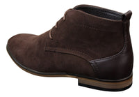 Botas masculinas de camurça estilo deserto, cano curto, nas cores vermelho, cinza, marrom e azul. Elegantes e casuais, em couro com cadarço.