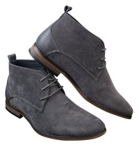 Botas masculinas de camurça estilo deserto, cano curto, nas cores vermelho, cinza, marrom e azul. Elegantes e casuais, em couro com cadarço.
