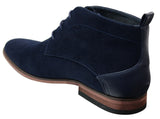 Botas masculinas de camurça estilo deserto, cano curto, nas cores vermelho, cinza, marrom e azul. Elegantes e casuais, em couro com cadarço.