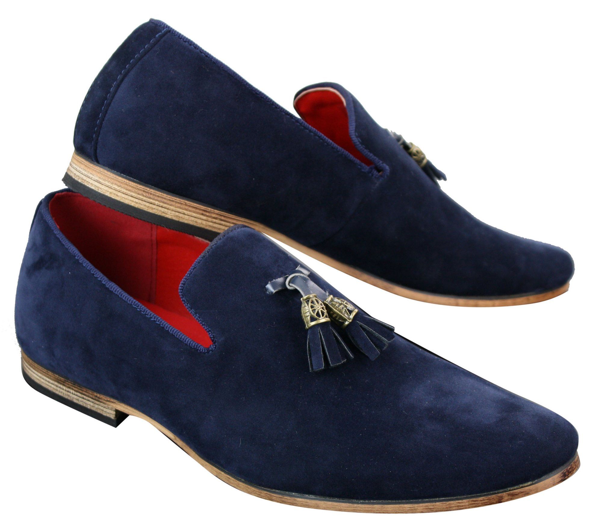 Mocassins masculinos de camurça e couro PU com detalhe de borla nas cores vermelho, cinza, azul, marrom e preto.