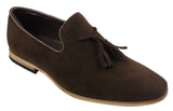Mocassins masculinos de camurça, estilo mocassim, com detalhe de borla, forro de couro preto, confortáveis.