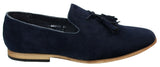 Mocassins masculinos de camurça, estilo mocassim, com detalhe de borla, forro de couro preto, confortáveis.