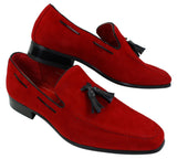 Mocassins masculinos de camurça, sapatos de condução, estilo slip-on, com detalhe de borla, em couro, elegantes e casuais.
