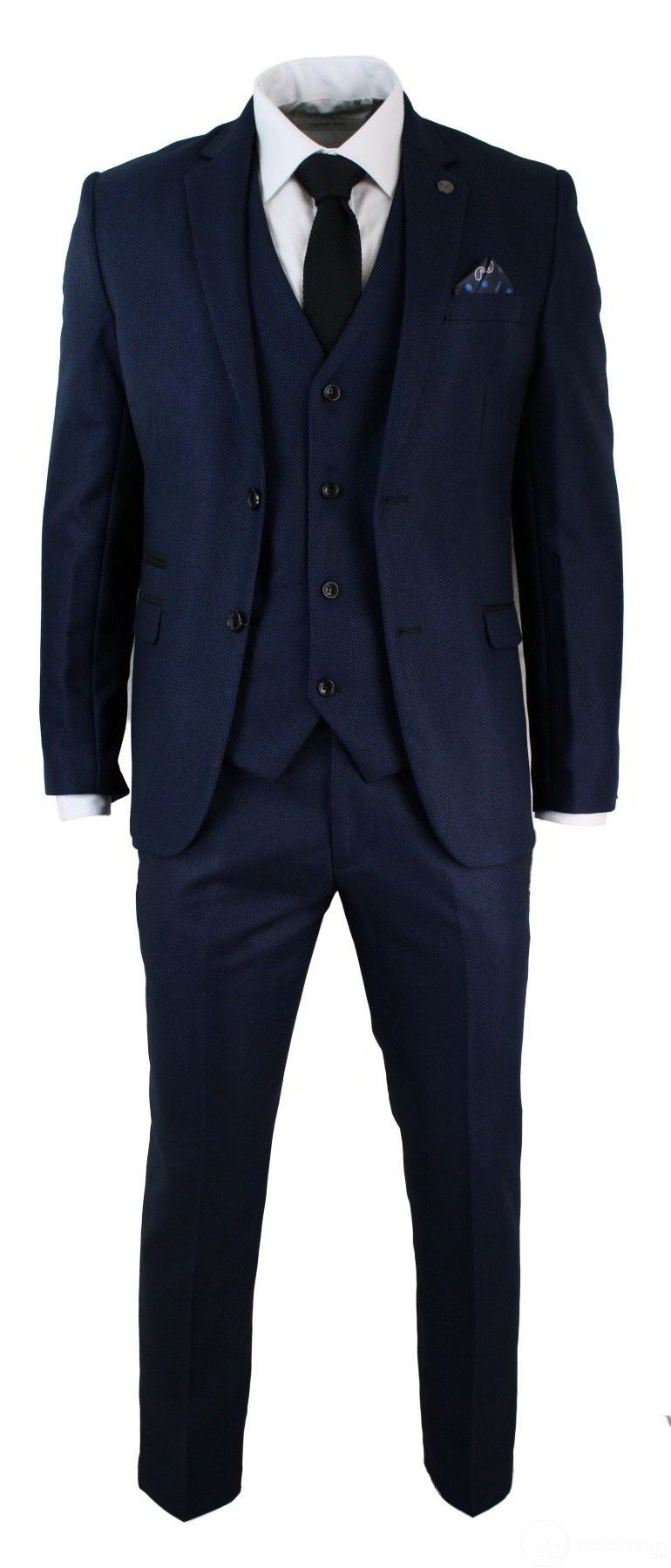Terno masculino de três peças, azul e preto, corte sob medida, elegante e formal, ideal para casamentos e festas.