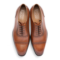 Sapatos Oxford Masculinos em Couro Marrom Claro com Biqueira Reta