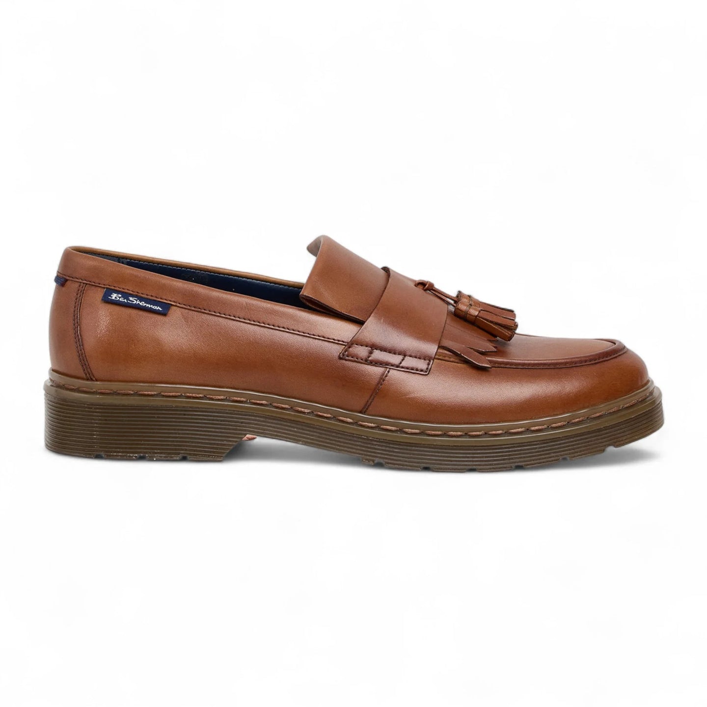 Sapatos Mocassim Masculinos em Couro Marrom Claro com Sola Grossa e Borla