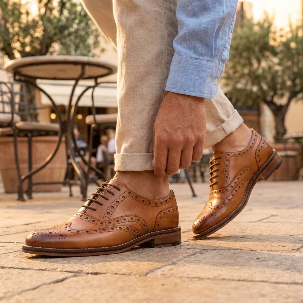 Sapatos Oxford Brogue Wingtip Masculinos em Couro Marrom Claro