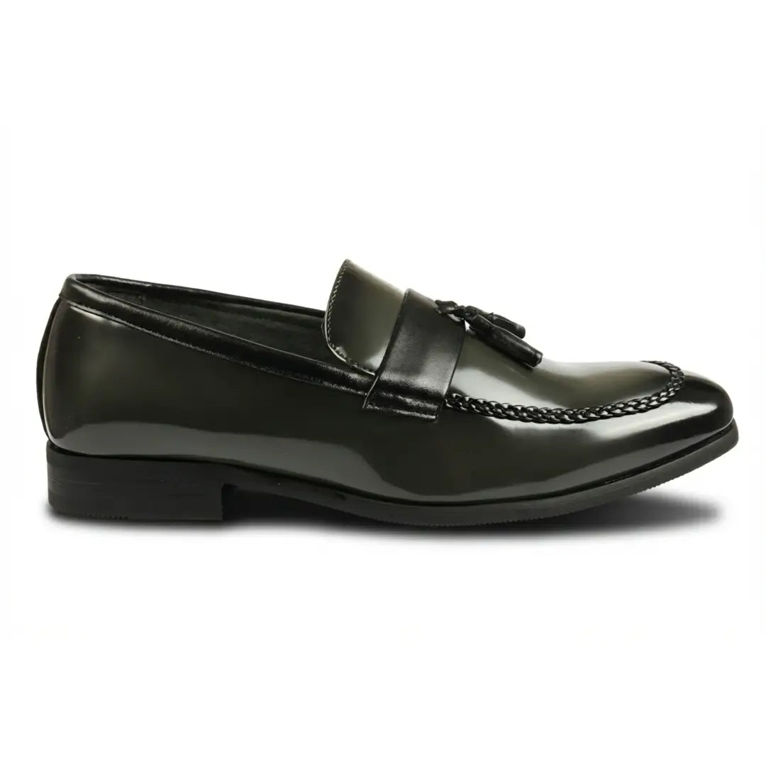 Mocassins masculinos de canga com acabamento brilhante