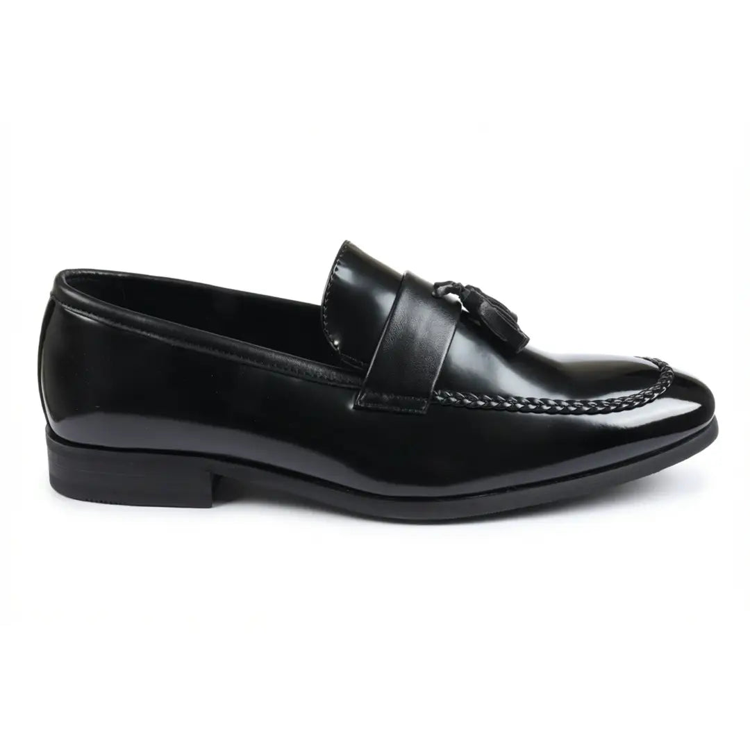 Mocassins masculinos de canga com acabamento brilhante