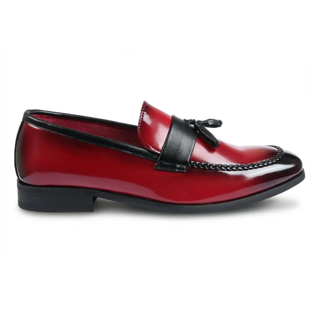 Mocassins masculinos de canga com acabamento brilhante