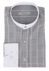 Camisa masculina vintage com estampa xadrez e gola removível.