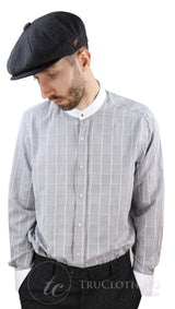 Camisa masculina vintage com estampa xadrez e gola removível.
