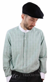 Camisa masculina vintage com estampa xadrez e gola removível.