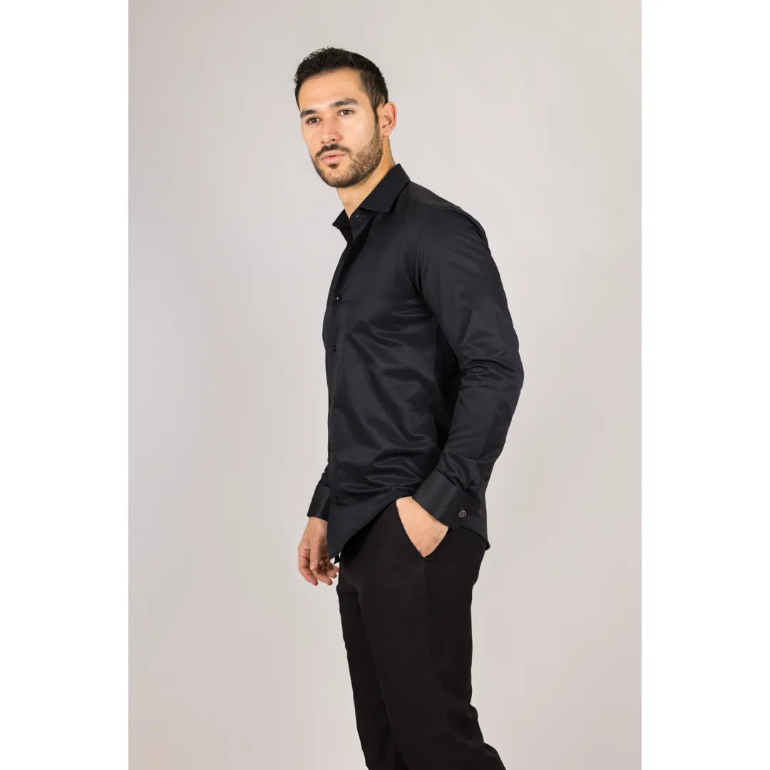Camisa Oxford masculina preta com punho duplo