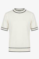 Camiseta masculina Off White de malha, corte regular, gola redonda com detalhes contrastantes.