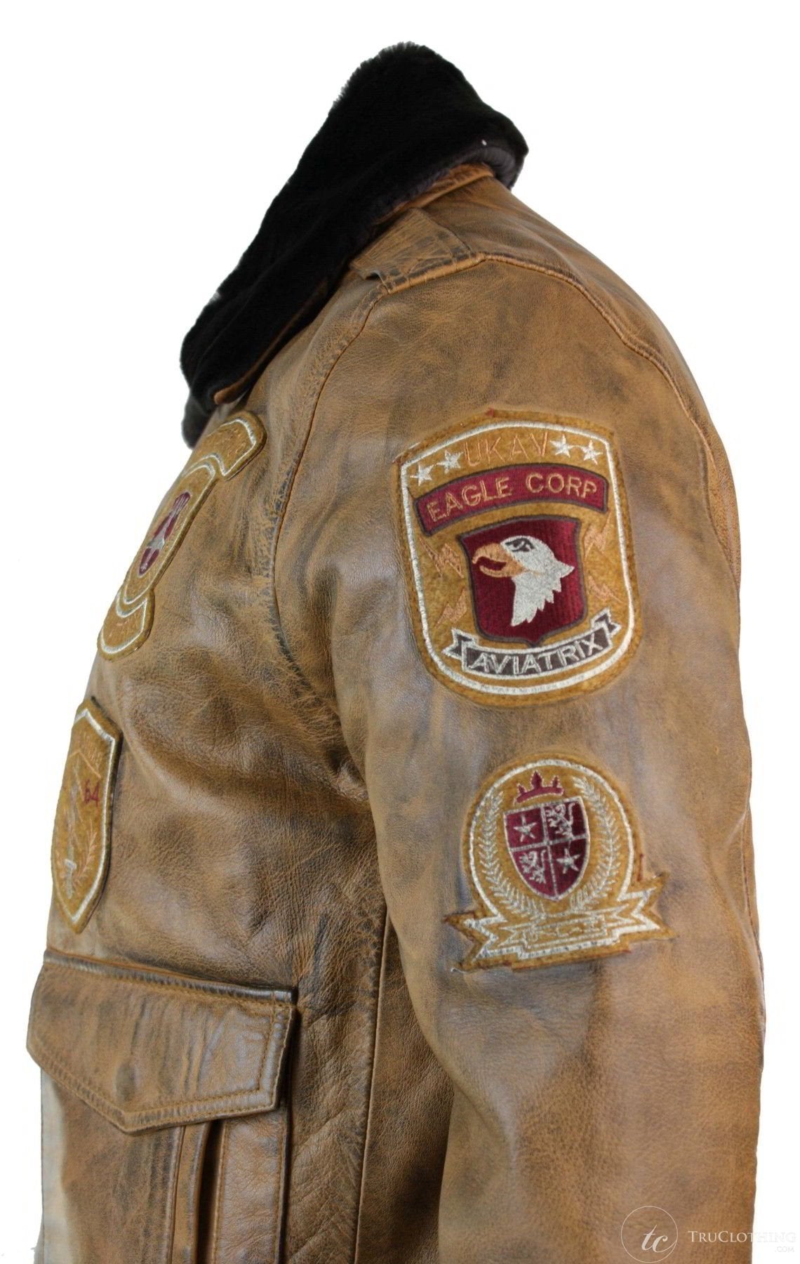 Jaqueta Bomber Aviador Masculina Vintage Bege com Gola de Pele Preta Removível - Marrom