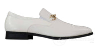 Patron 80058 - Sapato masculino branco e preto envernizado brilhante, estilo slip-on, em couro PU com estampa de cobra e crocodilo, fivela dourada.