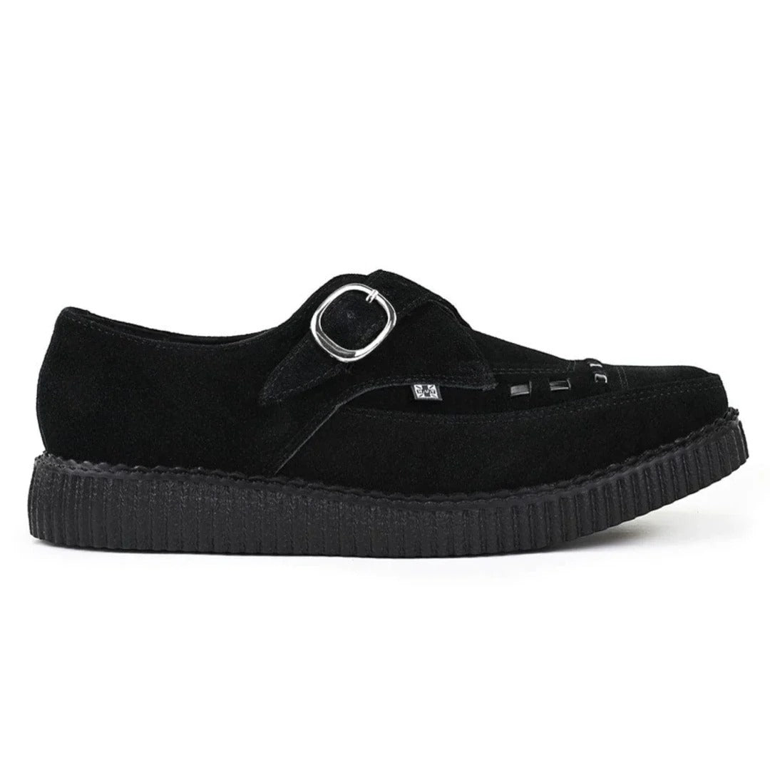 Sapatos plataforma de camurça preta com bico fino e fivela Monk