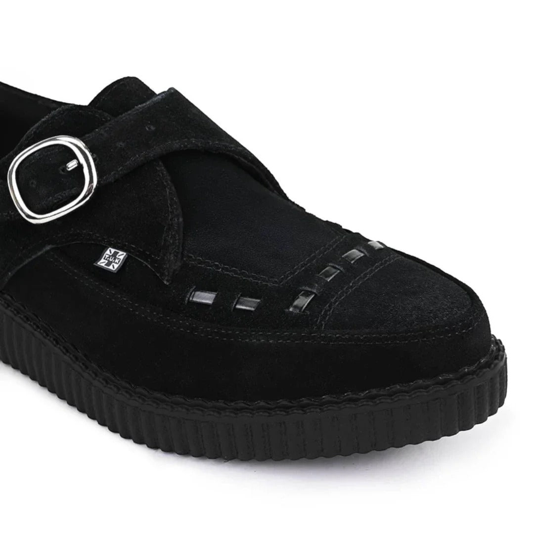 Sapatos plataforma de camurça preta com bico fino e fivela Monk