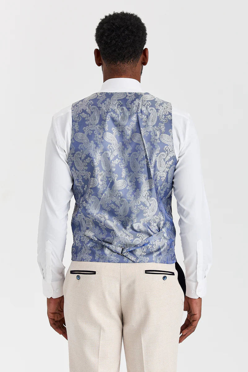 Terno xadrez creme Regent com colete contrastante azul marinho Regent.