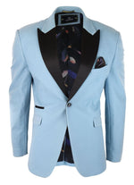 Blazer masculino de veludo, estilo smoking, preto com lapela de cetim, em tons pastel de azul, rosa e verde.