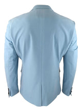 Blazer masculino de veludo, estilo smoking, preto com lapela de cetim, em tons pastel de azul, rosa e verde.