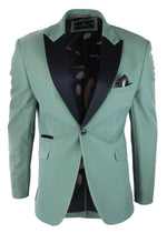 Blazer masculino de veludo, estilo smoking, preto com lapela de cetim, em tons pastel de azul, rosa e verde.
