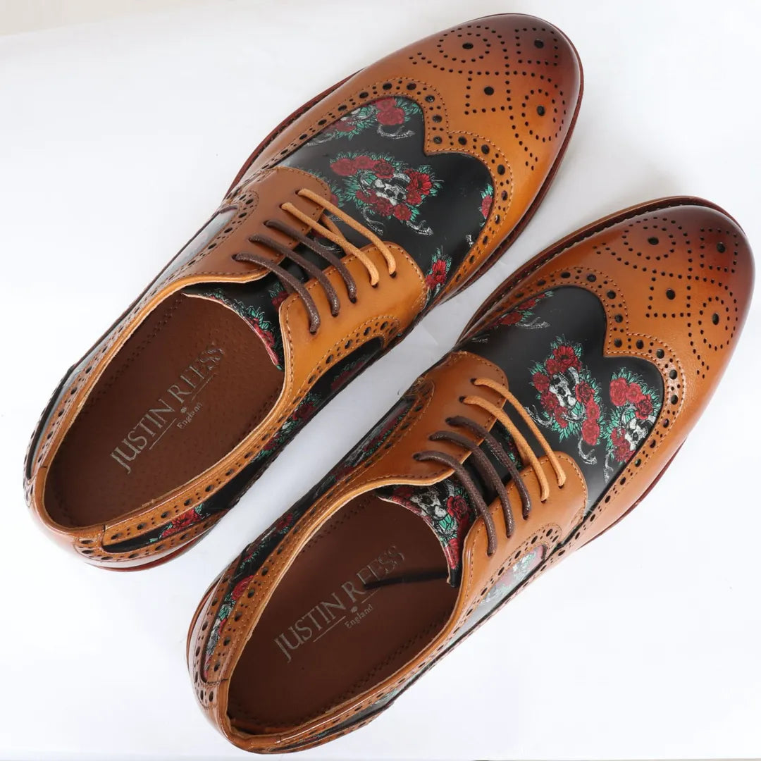 Ross - Sapatos Brogue Masculinos em Couro Marrom com Estampa Floral de Caveiras