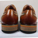 Scott - Sapatos Brogue Masculinos em Couro Marrom com Estampa Icônica