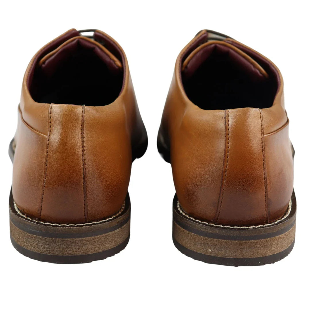 Sapatos Derby Masculinos de Couro Legítimo com Cadarço, Elegantes e Clássicos em Tons de Marrom Claro.
