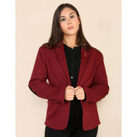 Blazer feminino em tweed espinha de peixe, vermelho vinho, clássico dos anos 1920.