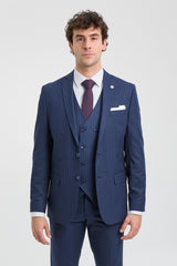 Terno masculino de três peças com risca de giz azul-marinho