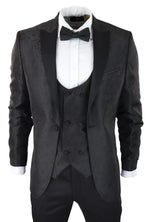 Smoking masculino com blazer e colete em brocado com estampa paisley, corte acetinado preto - Sem calça.