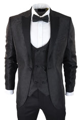 Smoking masculino com blazer e colete em brocado com estampa paisley, corte acetinado preto - Sem calça.