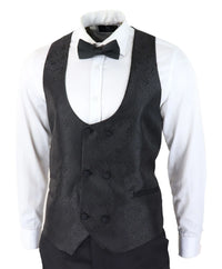 Smoking masculino com blazer e colete em brocado com estampa paisley, corte acetinado preto - Sem calça.